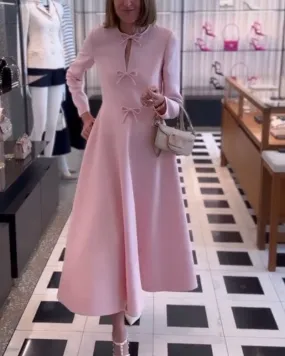 Farbe elegantes Kleid mit Schleifen