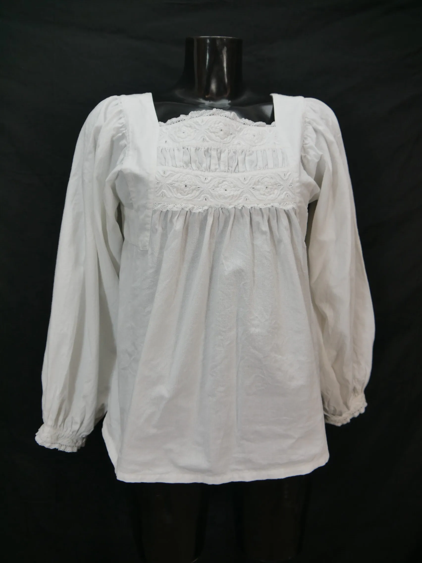 Gr.38 Trachtenbluse weiß Bluse für Dirndl Baumwolle Spitze und Stickerei TB8907