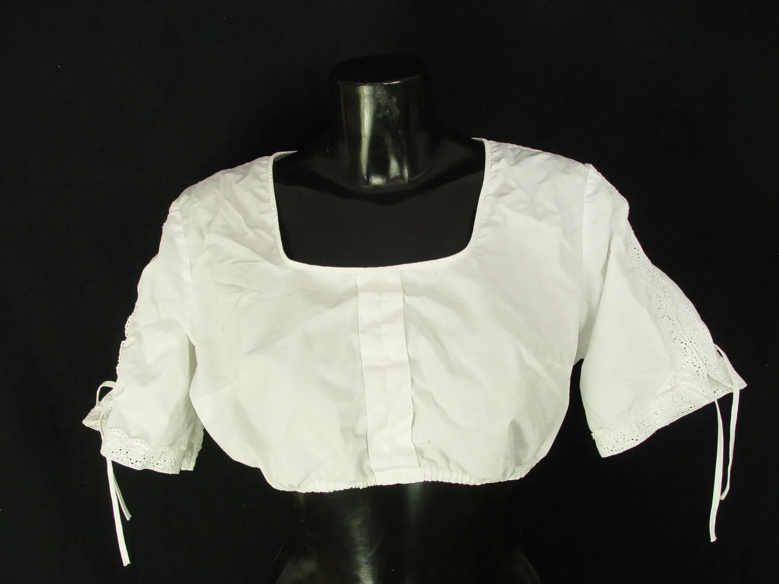 Gr.42 Dirndlbluse mit rundem Ausschnitt  Bluse für Dirndl Trachtenbluse B2398