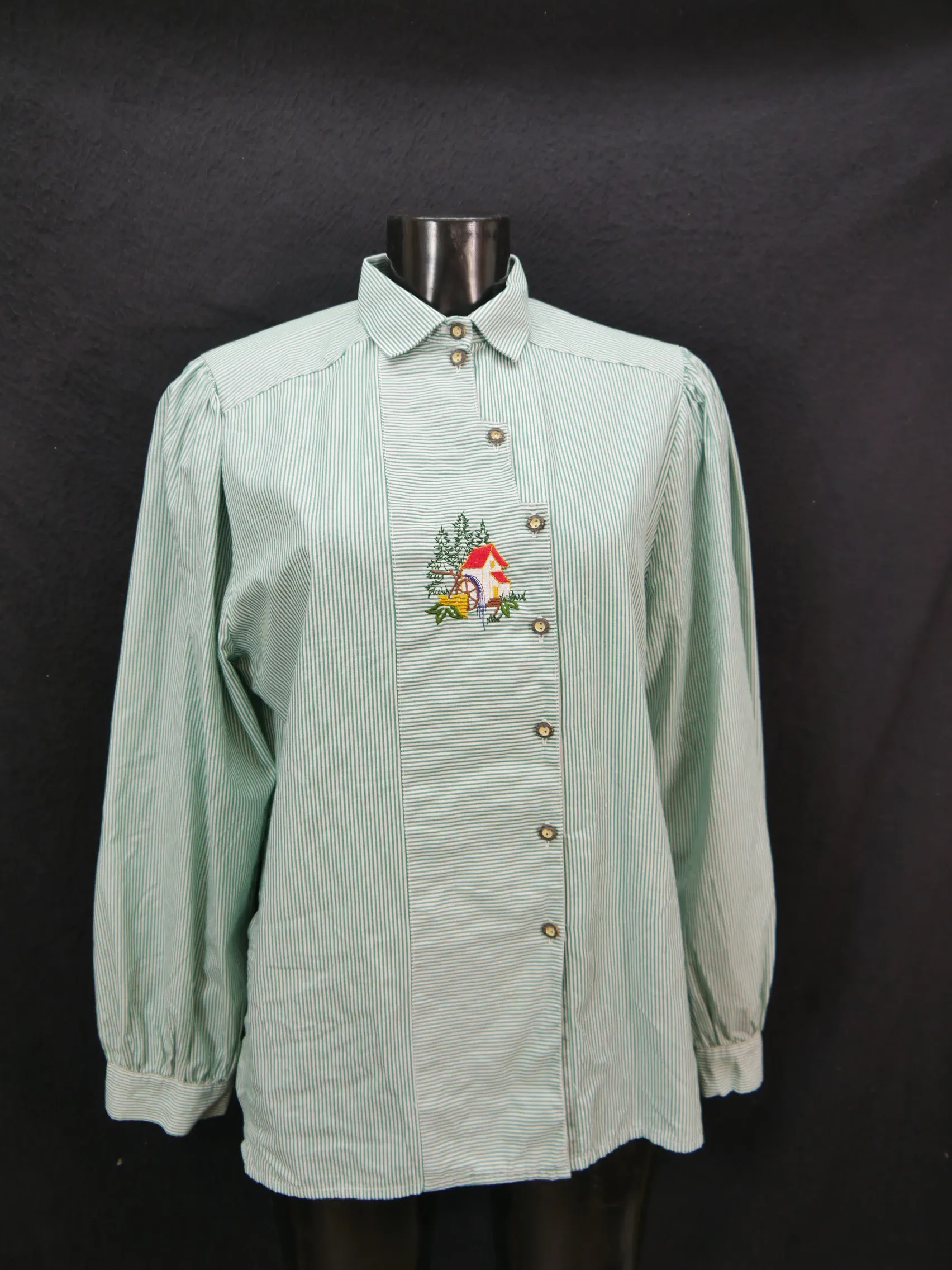Gr.42 Trachtenbluse grün/weiß gestreift Karwendel Bluse mit Stickerei TB5821