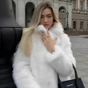 Melesina - Eleganter kurzer Wintermantel