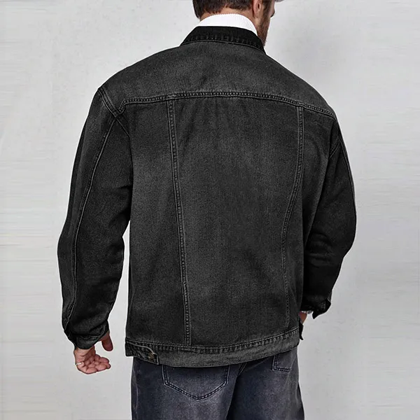Modische Herren-Jeansjacke mit Stehkragen und altgewaschener Optik, langärmlig