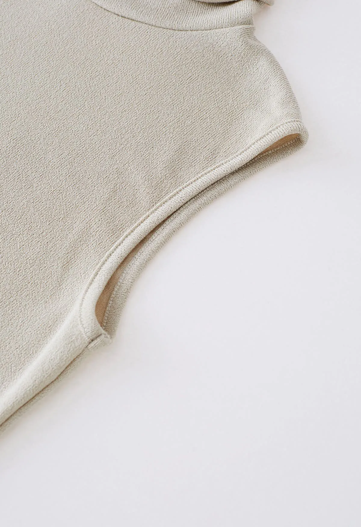 Ärmelloses Top und Hose mit Stehkragen in Sand